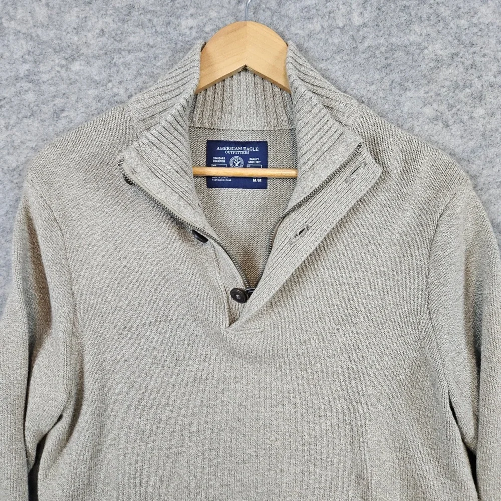 American Eagle Outfitters Men's Beige‎ Sweater Size M Athletic Fit Zip/Button